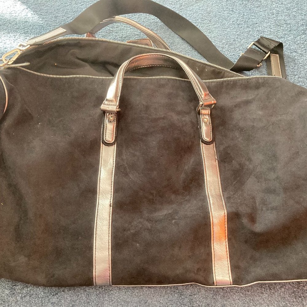 NEW W TAGS VISTORIAS SECRET DUFFLE BAG- $150 RETAIL/ BLACK  LENGTH- 22'' HEIGHT-